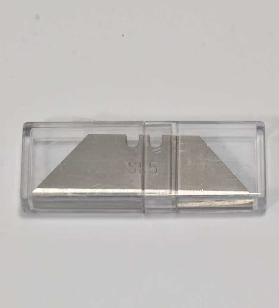Knivblad for teppekniv